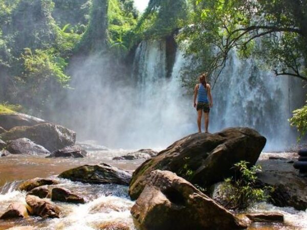 Private Tour Phnom Kulen & Banteay Srei Tempel