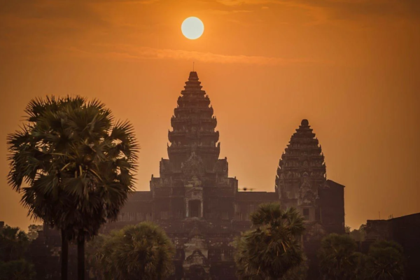 Luxuriöse 2-Tage-Privattour: Angkor Wat Sonnenaufgang & Kampong Phluk